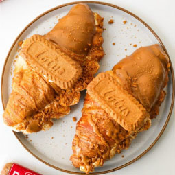 Lotus-Croissant